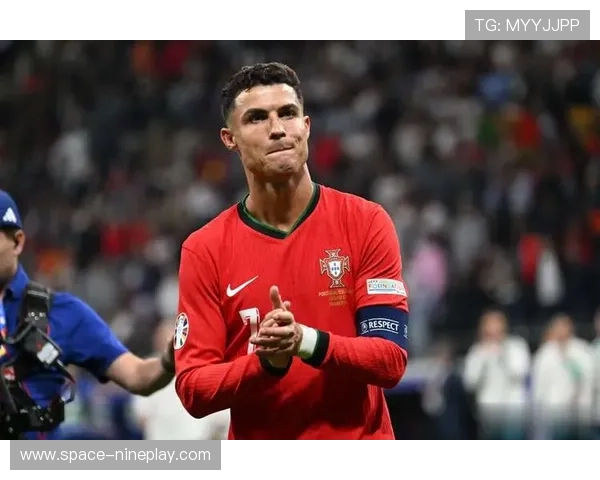 足球天才争锋世界赛场 创造历史的神球巨星们